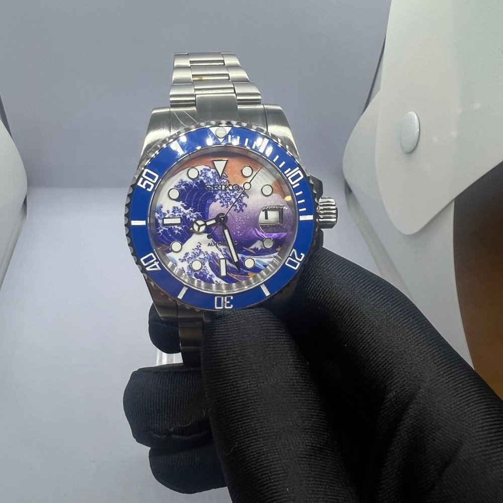 Seiko Blue and Silver Watch with Artistic Dial